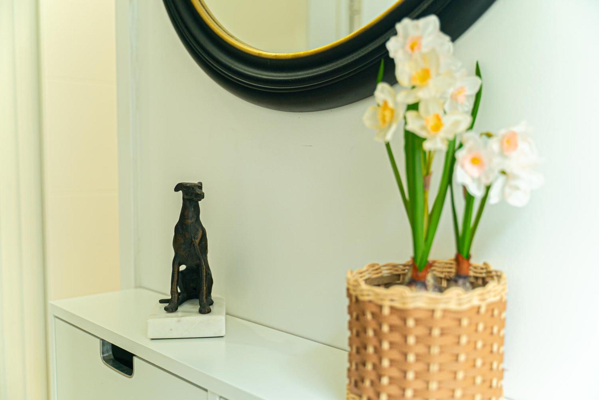 Quiet & Comfortable Double Private Room, Free Parking Торонто Екстериор снимка